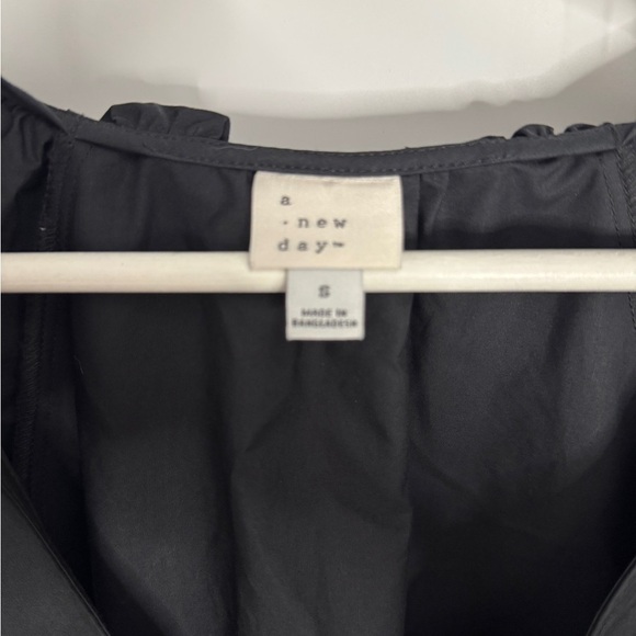 Black Tiered Mini Dress Size Small Minimalist V-Neck Babydoll Style - Picture 4 of 5